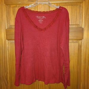Women's long sleeve top